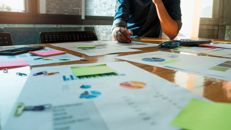 Seu Tráfego Caiu: O Que CMOs Inteligentes Fazem a Seguir