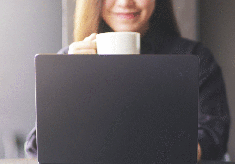 MIT, Anthropic e OpenAI mandaram o mesmo aviso em cinco dias — e ele pede evidência, não pânico